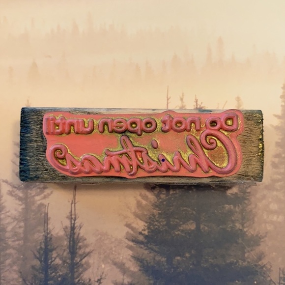 Lot of Wood Mounted Christmas Stamps No Peeking! - Picture 8 of 8